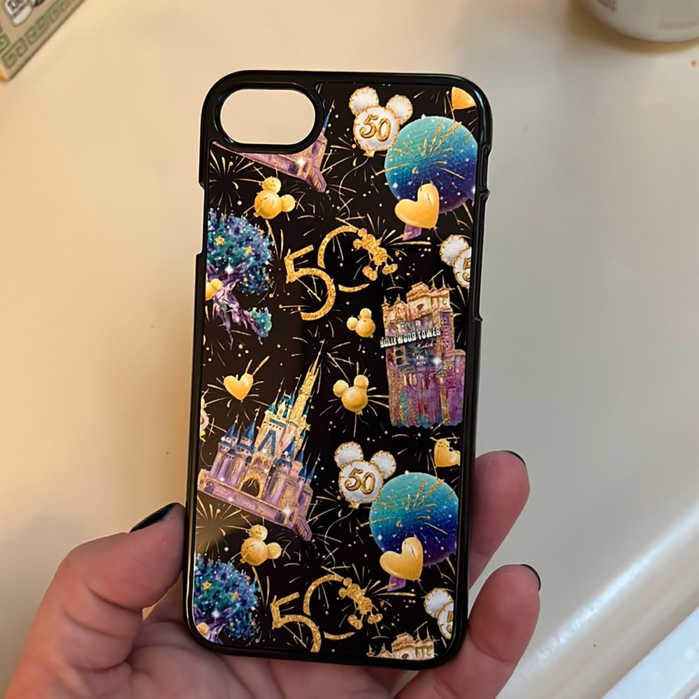 Disney 50th anniversary iPhone SE